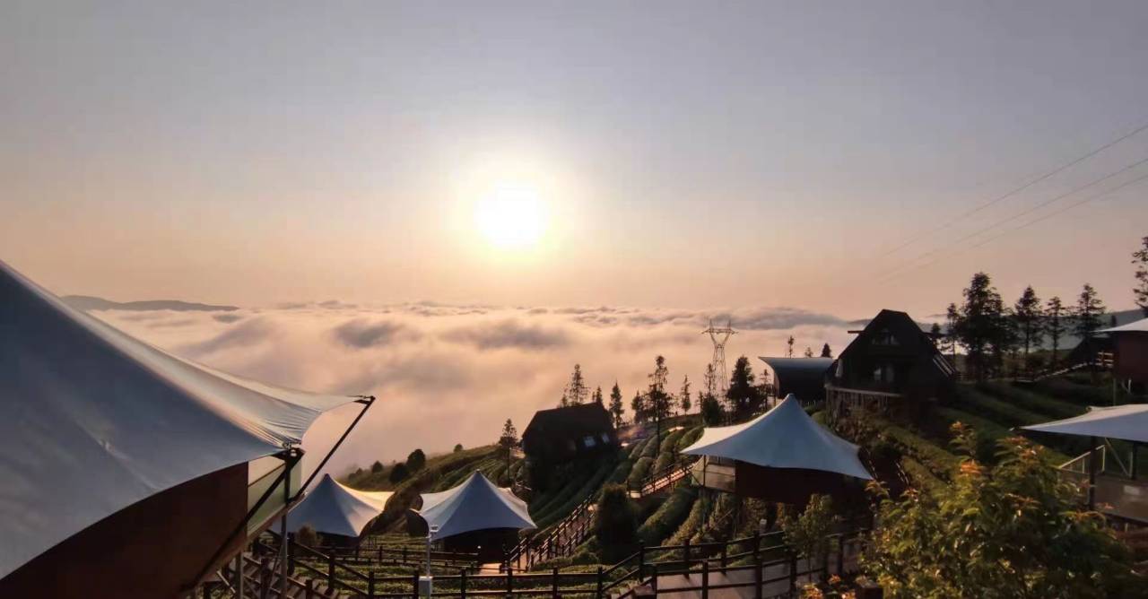 普洱倚象山营地暨半山酒店图片