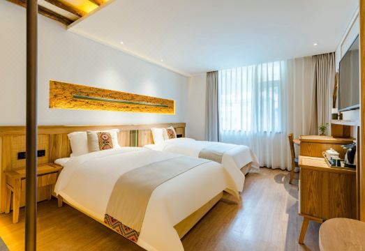 Floral  Hotel·Suoxi Shanju Luxury Resort  (Zhangjiajie National Forest Park flagship store) Hotel Overview