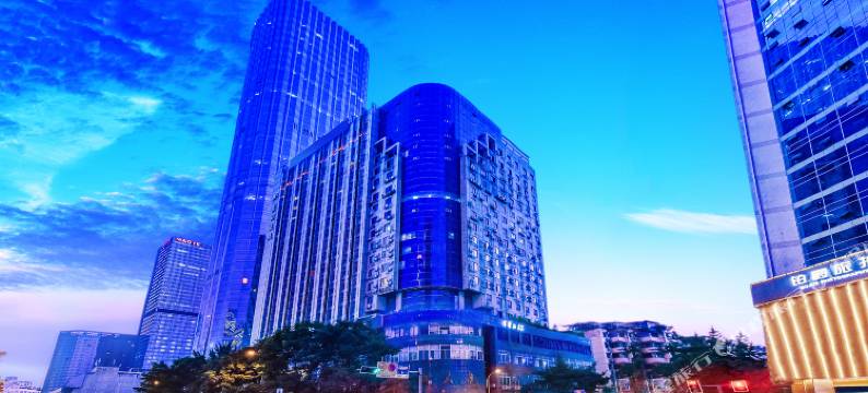 月牙酒店(成都春熙路天府广场地铁站店)图片