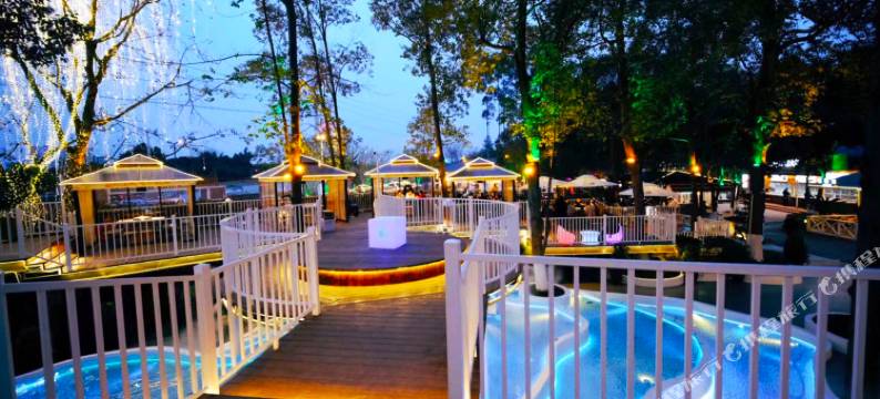 鹿溪园度假酒店(四川大学华西医院锦城医院黄龙溪镇店)图片