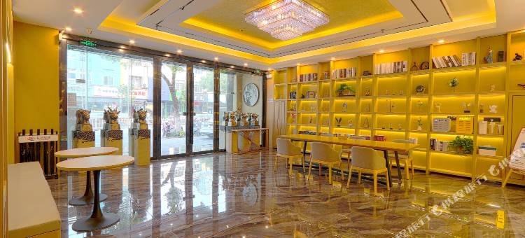 花祺轻奢酒店(东台鼓楼路步行街店)图片