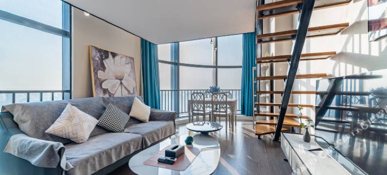 OUR.HOUSE轻奢自助酒店公寓(成都人民北路店)图片