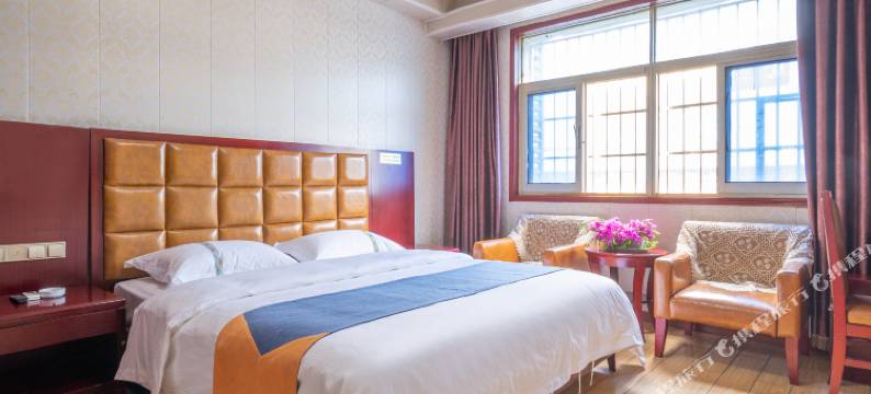 博鑫酒店(汽车西站望城坡地铁站店)图片