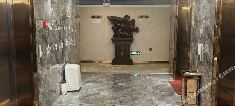 如家旗下华驿精选酒店(哈尔滨南岗区哈尔滨西站店)图片