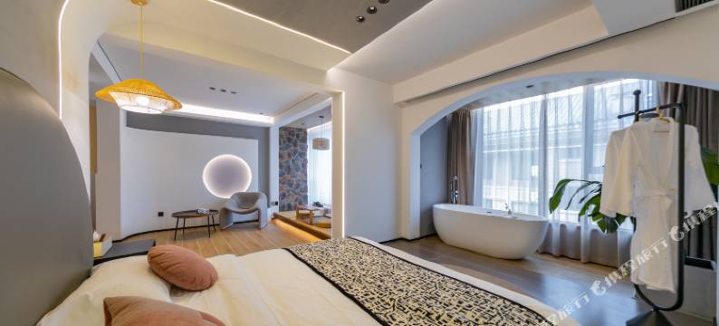 宿说·泳池HolidayVilla·轻奢度假美宿(观音法界店)图片