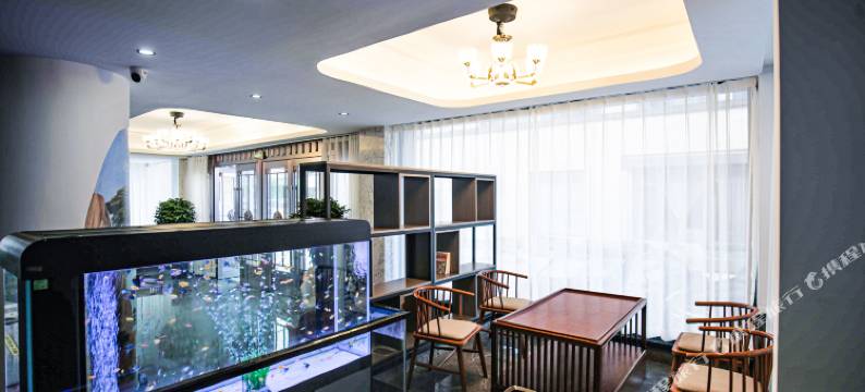 铭江悦温泉酒店(丹东鸭绿江江畔安东老街店)图片