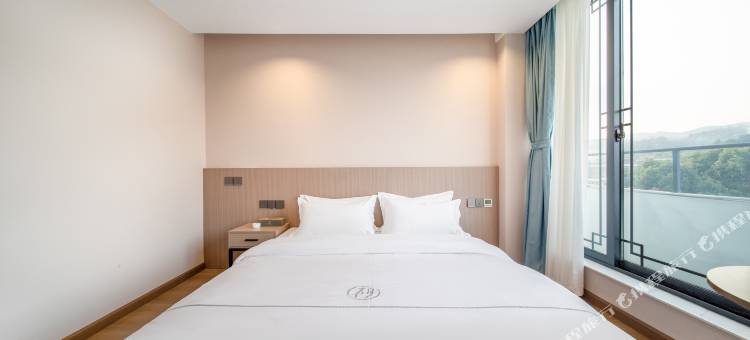 逸宿轻居酒店(宁波鄞江古镇栎社机场店)图片