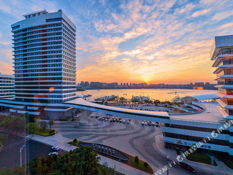 岩宿酒店(厦门五缘湾店)