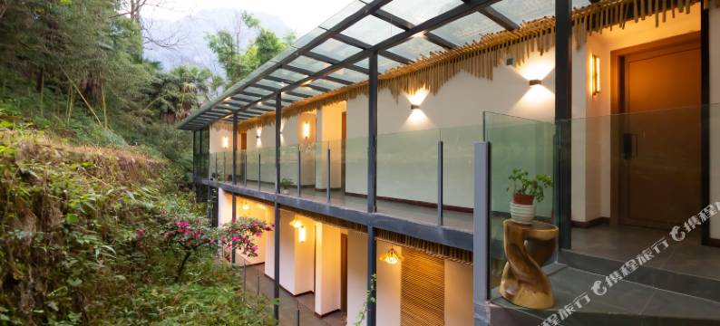 青城山龙溪苑客栈(泰安古镇五龙沟登山口店)图片