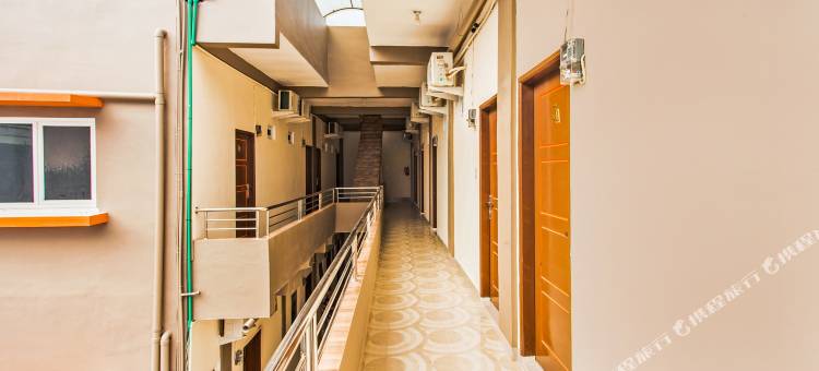 Hotel O 丁达住宅伊斯兰旅馆(RedDoorz Syariah at Dinda Residence)图片