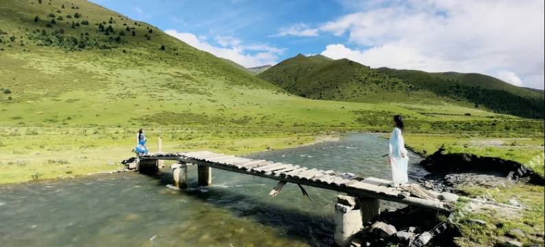 加楚庄园(冷嘎措店)图片