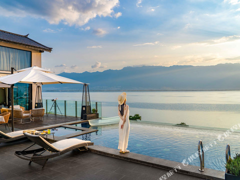 大理憬悦美季海景民宿