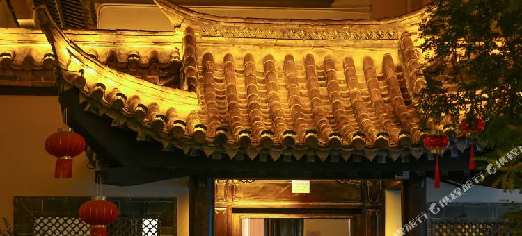 赤雅楼酒店(凤凰湖公园店)图片