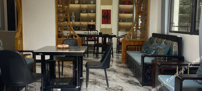 儒意居酒店图片