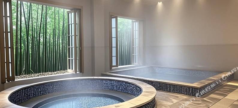 见山·平安私汤山庄(峨眉山景区店)图片