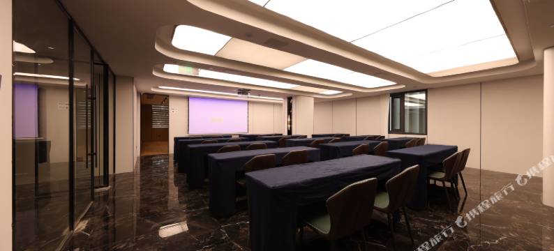 卡瑞酒店(深圳光明红花山体育馆店)图片