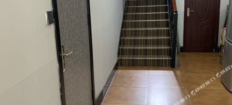 鑫日不落宾馆(哈尔滨江北大学城地铁站店)图片