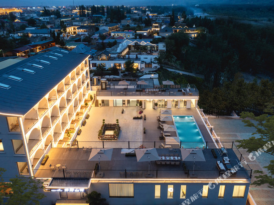 那野山河民宿(那拉提景区店)