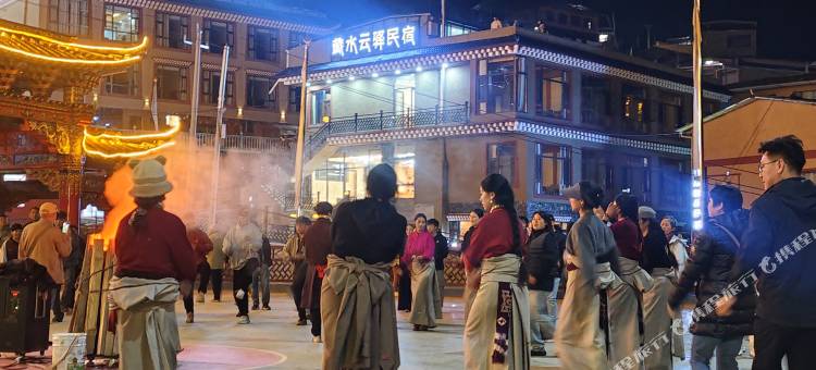 Calm•安然㇑藏水云驿•观景山居(扎尕那景区店)图片