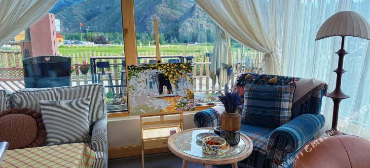 可可托海可可里民宿图片