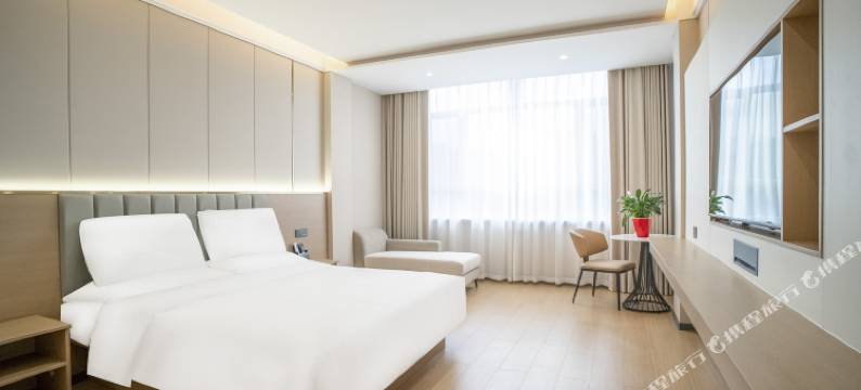 七彩丹霞山景美居酒店图片