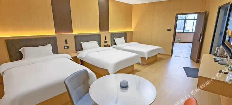 南昌温馨商务宾馆(昌北机场店)图片