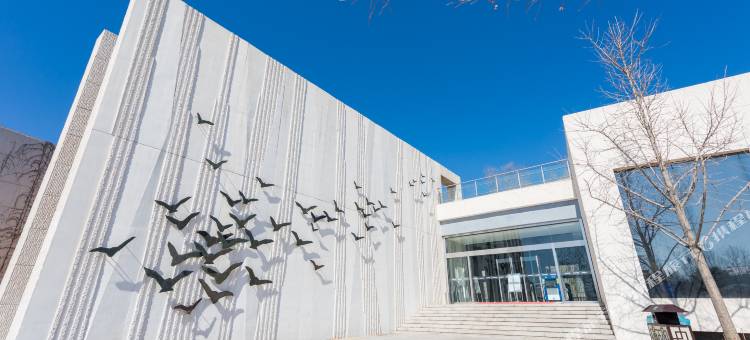 丙宸海景酒店(北戴河老虎石海上公园店)图片