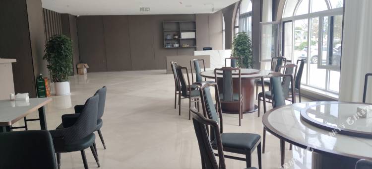 如家UP华驿智旅酒店(通辽扎鲁特旗炮台山公园店)图片