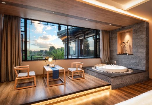 Yijian Guesthouse(Yunnan Nationalities Village) Hotel Overview