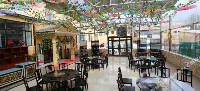 祁连麒麟山庄图片