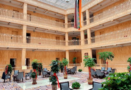 Luqu Xiulong Hotel Hotel Overview