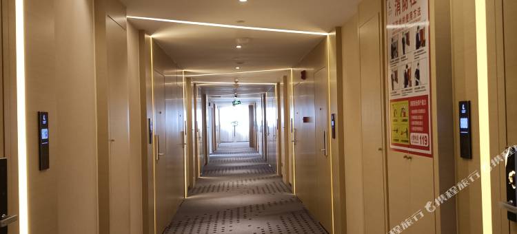 廲楓酒店(汨罗友阿广场店)图片