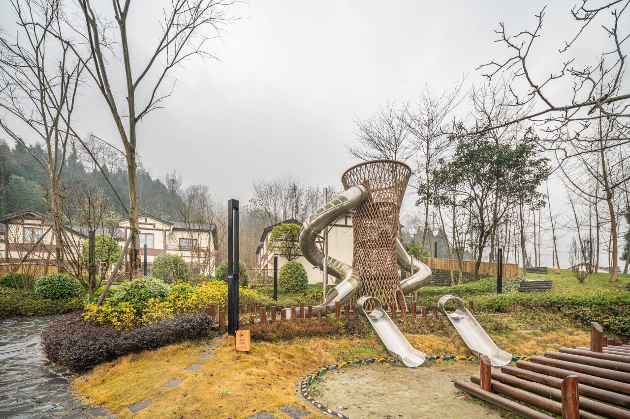 安亦悦舍森汤山宿图片