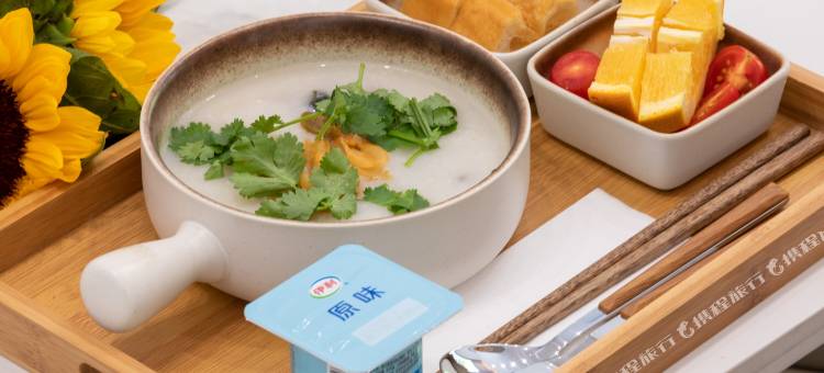 俏百合酒店(佛山顺德锦龙地铁站店)图片