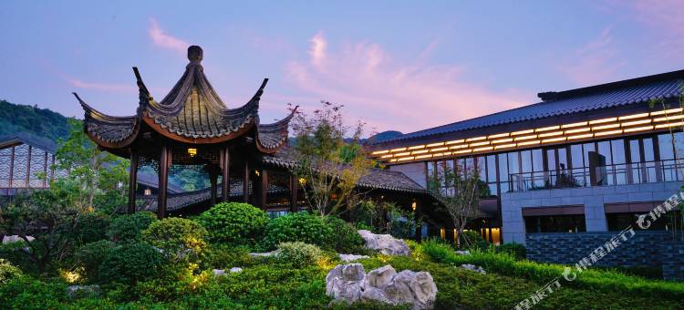 南镇·千山翠酒店图片