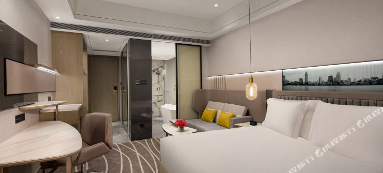 上海南新雅皇冠假日酒店图片