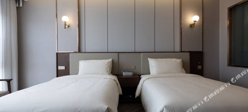 青岛胶州富华豪生酒店(胶东机场少海国家湿地公园店)图片