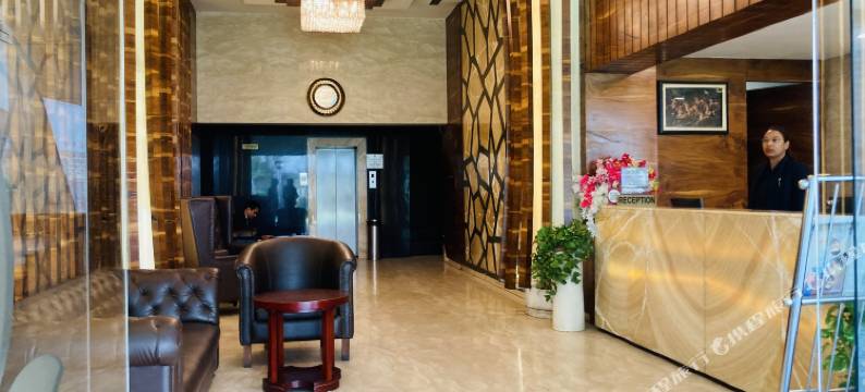 银橡树酒店(Hotel Silver Oak, Bilaspur)图片