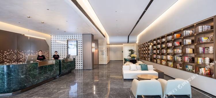 天津五大道佟楼地铁站亚朵酒店图片