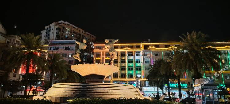 东兴万丽酒店(国门景区店)图片