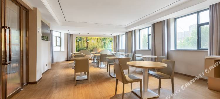 维也纳3好酒店(阿图什店)图片