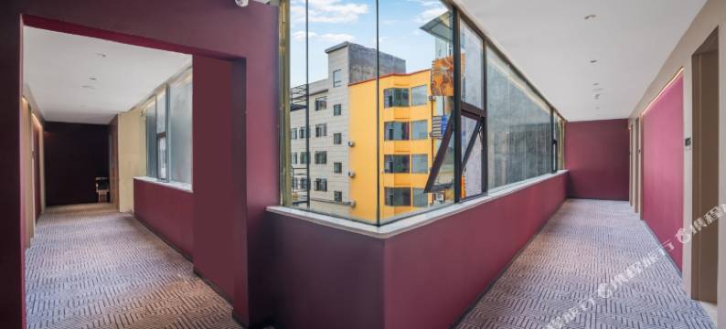 凯天智慧影视酒店(民安路店)图片