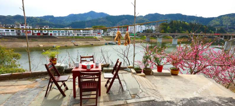 歙县凌江阁农庄(新安江山水画廊风景区店)图片