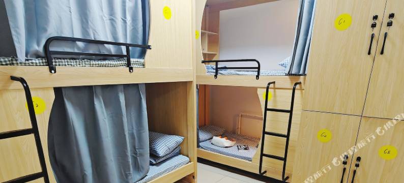 明亮的女生青旅(石家庄市第四医院谈固地铁站店)图片