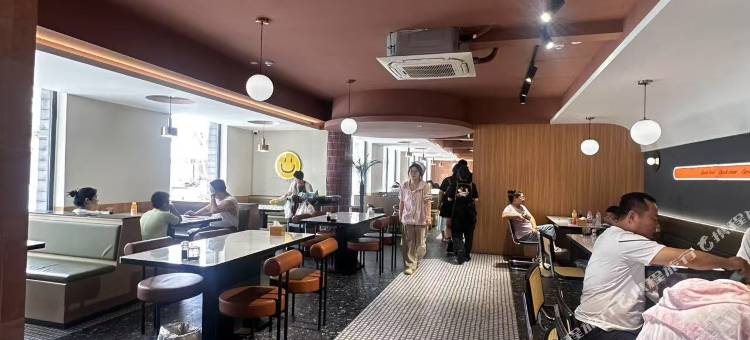 SMILE&SEA笑与海泳池度假酒店(北戴河店)图片