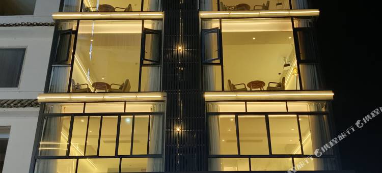 阳朔鸬影酒店(20元人民币背景观景台店)图片