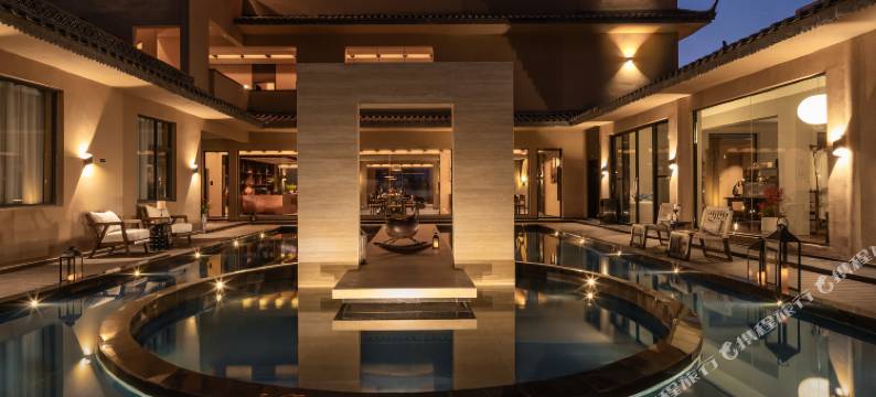 山禾里日照金山Snow Mountain野奢雪山度假民宿图片