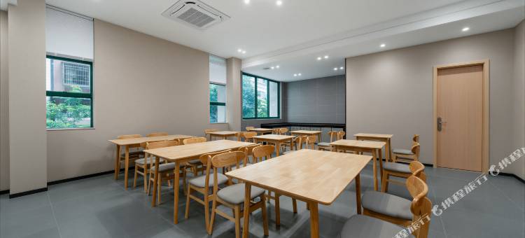 诺菲酒店(广州国际金融城车陂地铁站店)图片