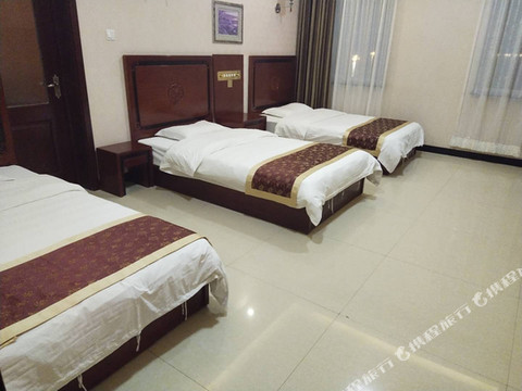 苏尼特左旗鑫山大酒店