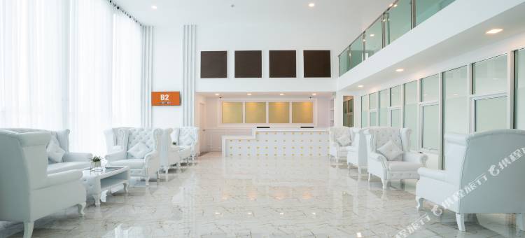 B2普吉高级酒店(B2 Phuket Premier Hotel)图片